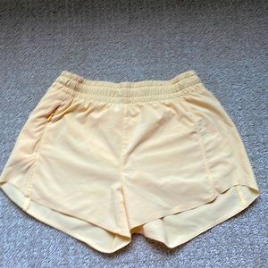 Heart the hustle shorts, 2.5 in. GUC